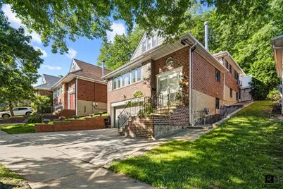 69-07 Little Neck Parkway, New York City, NY 11004 - Photo 2