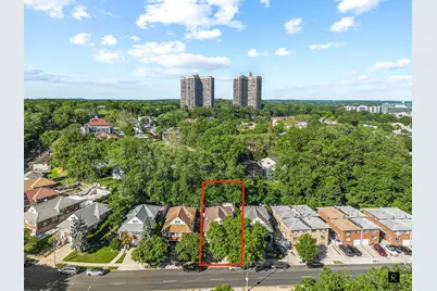 69-07 Little Neck Parkway, New York City, NY 11004 - Photo 24