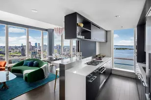 252 South St, New York City, NY 10002 - Photo 1