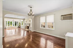 69-37 Fleet St, New York City, NY 11375 - Photo 12