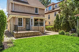 69-37 Fleet St, New York City, NY 11375 - Photo 48