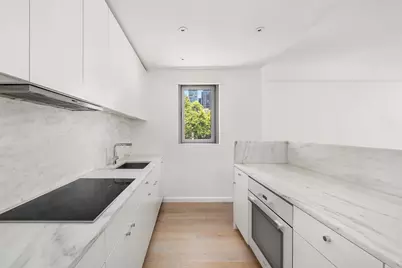 200 E 62nd Street #5D, New York City, NY 10065 - Photo 4