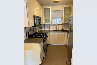 1329 E 17th Street #4B, New York City, NY 11230 - Photo 2