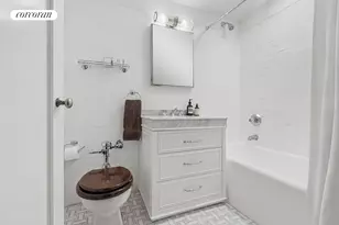 470 W 24th St, New York City, NY 10011 - Photo 4