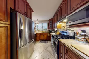 1625 Emmons Ave, New York City, NY 11235 - Photo 8