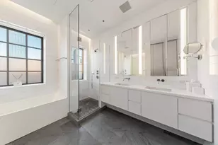 405 W 23rd St, New York City, NY 10011 - Photo 12