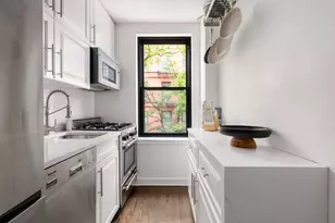 81 Bedford St, New York City, NY 10014 - Photo 4