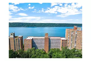 2575 Palisade Ave, New York City, NY 10463 - Photo 2