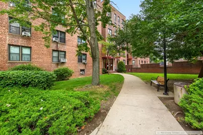 150-29 72nd Road #C, New York City, NY 11367 - Photo 2