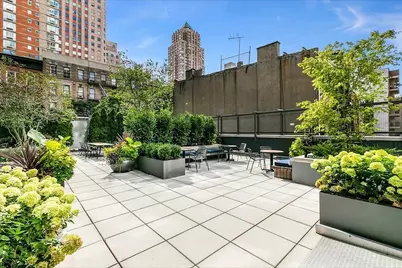 310 W 52nd Street #5A, New York City, NY 10019 - Photo 10