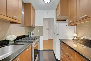 735 Kappock St, New York City, NY 10463 - Photo 4