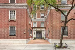 345 W 55th St, New York City, NY 10019 - Photo 1