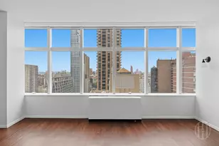 160 W 66th St, New York City, NY 10023 - Photo 10