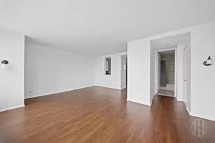 160 W 66th St, New York City, NY 10023 - Photo 6
