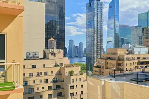 250 E 49th St, New York City, NY 10017 - Photo 4