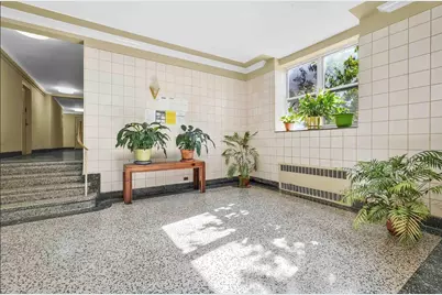 86-11 34th Avenue #5D, New York City, NY 11372 - Photo 10