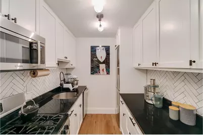 130 E 18th Street #9B, New York City, NY 10003 - Photo 2