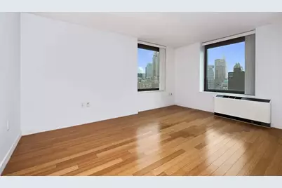 100 W 39th Street #42E, New York City, NY 10018 - Photo 4