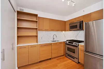 100 W 39th Street #42E, New York City, NY 10018 - Photo 2