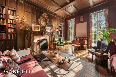 23 Washington Square N, New York City, NY 10011 - Photo 2