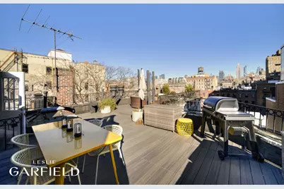23 Washington Square N, New York City, NY 10011 - Photo 12