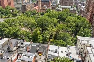 23 Washington Square N, New York City, NY 10011 - Photo 14