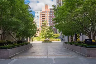 201 W 70th St, New York City, NY 10023 - Photo 10