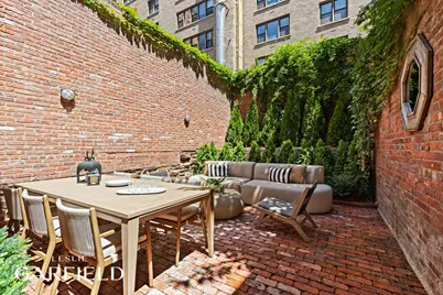 233 E 62nd Street, New York, NY 10065 - Photo 10