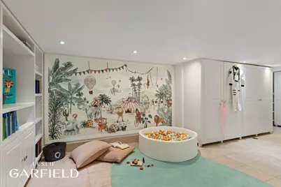 233 E 62nd Street, New York, NY 10065 - Photo 30