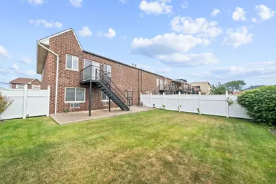 195 Beach 60th Street, New York City, NY 11692 - Photo 2