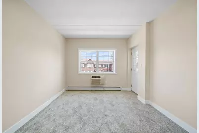 195 Beach 60th Street, New York City, NY 11692 - Photo 16