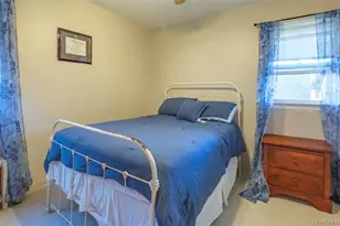 84-15 253rd St, New York City, NY 11426 - Photo 14