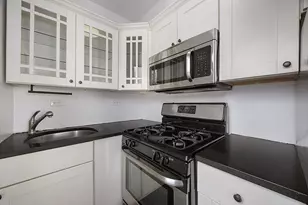 200 E 36th St, New York City, NY 10016 - Photo 6