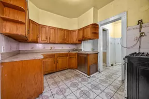 3820 Clarendon Rd, New York City, NY 11203 - Photo 10