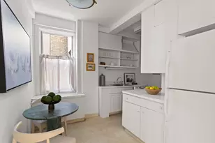32 Washington Square W, New York City, NY 10011 - Photo 6