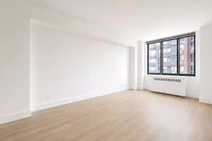 1735 York Ave, New York, NY 10128 - Photo 4