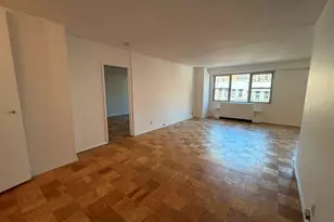 400 E 54th St, New York City, NY 10022 - Photo 6