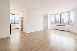 1735 York Ave, New York, NY 10128 - Photo 2
