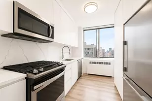 1735 York Ave, New York, NY 10128 - Photo 6