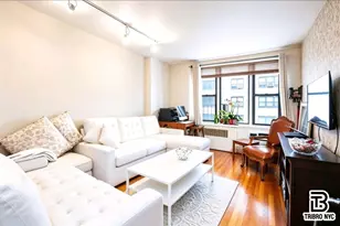 200 E 28th St, New York City, NY 10016 - Photo 1