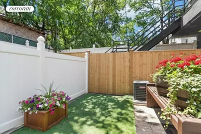 196 Scholes Street #1B, Brooklyn, NY 11211 - Photo 6