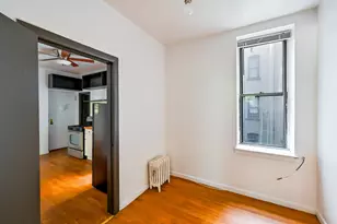 149 S 4th St, New York City, NY 11211 - Photo 6