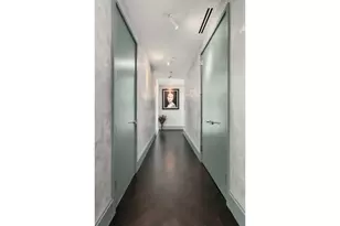 217 W 57th St, New York, NY 10019 - Photo 12