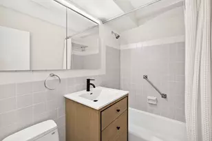 303 W 66th St, New York City, NY 10069 - Photo 8