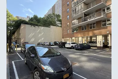 303 W 66th Street #4KE, New York City, NY 10069 - Photo 10