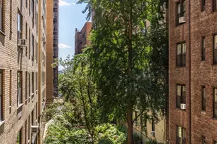 400 E 52nd St, New York, NY 10022 - Photo 10