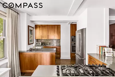 400 E 52nd Street #3J, New York, NY 10022 - Photo 2