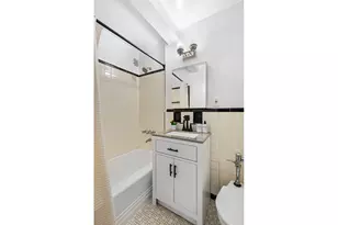 309 E 87th St, New York City, NY 10128 - Photo 8