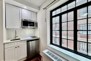 25 Tudor City Pl, New York City, NY 10017 - Photo 2