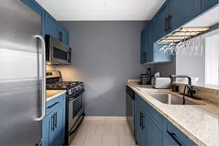 250 E 30th St, New York, NY 10016 - Photo 2